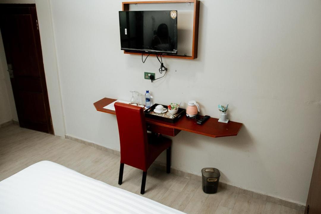 Ocean6 Otel Kokrobite Dış mekan fotoğraf